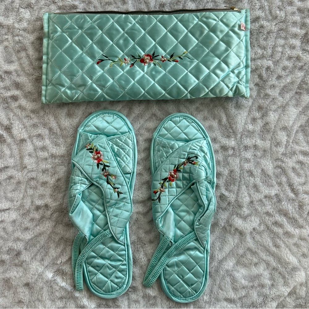 ✨EUC✨VTG✨BLUE BOUDOIR SET Embroidered Slippers Matching Pouch JAPAN size 6-7.5
